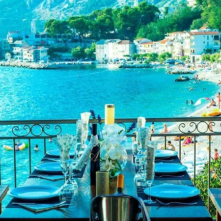 Triple Drasnice 3329j Gasthuis Podgora (Split-Dalmatia)